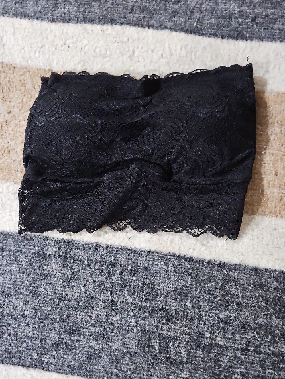 Black Lace Bandeau Bralette - Women Intimates